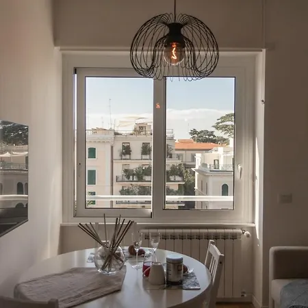Rienzo Near Vatican Appartement