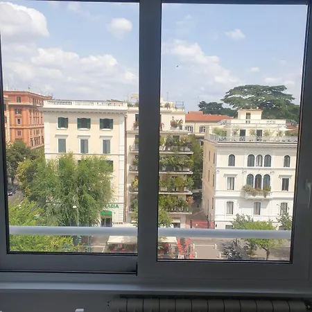 Rienzo Near Vatican Roma